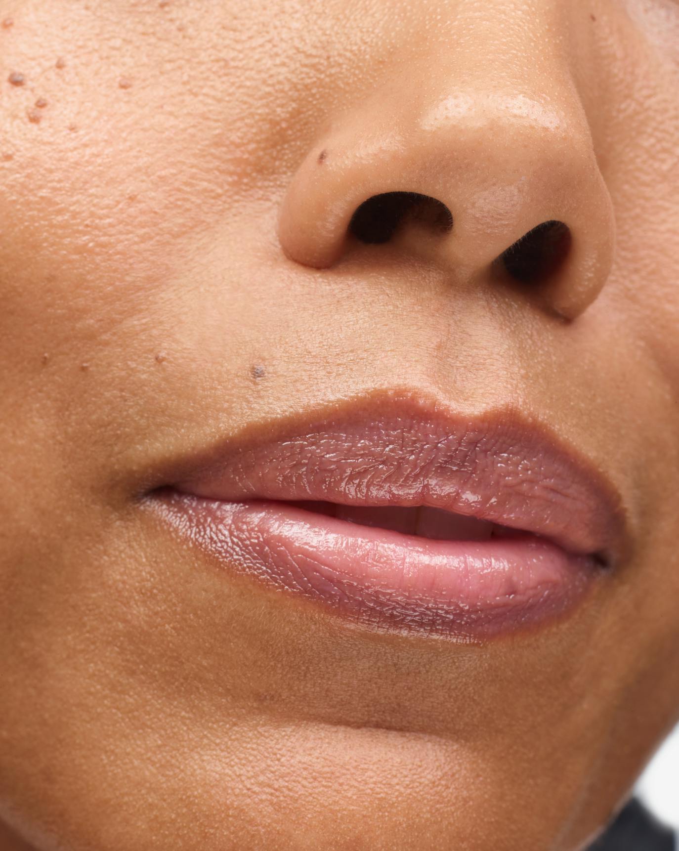 Jordan wears Lavender Balm Dotcom.